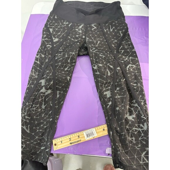 Lululemon size 4 Pedal Pace Crop Star Crushed Coal Black / Black Luxtreme - Picture 1 of 4